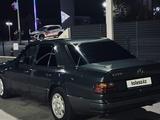 Mercedes-Benz E 220 1993 года за 1 500 000 тг. в Кызылорда – фото 4
