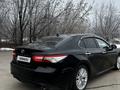 Toyota Camry 2018 года за 11 600 000 тг. в Алматы – фото 8