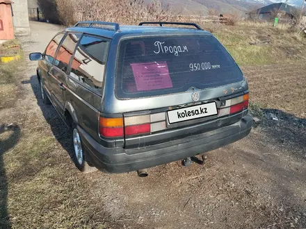 Volkswagen Passat 1988 года за 950 000 тг. в Есик – фото 3