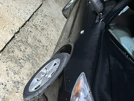 Toyota Camry 2004 года за 3 600 000 тг. в Атырау – фото 2