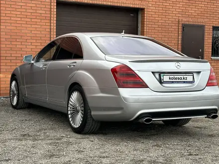 Mercedes-Benz S 500 2006 года за 6 500 000 тг. в Усть-Каменогорск – фото 35