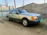 Mercedes-Benz E 230 1988 года за 700 000 тг. в Аральск – фото 3