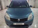 Renault Sandero 2013 годаfor3 200 000 тг. в Актобе