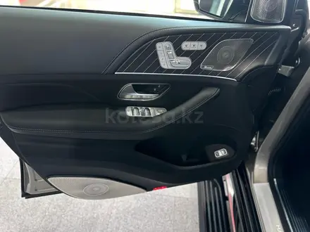 Mercedes-Maybach GLS 600 4MATIC 2025 года за 168 446 000 тг. в Алматы – фото 11