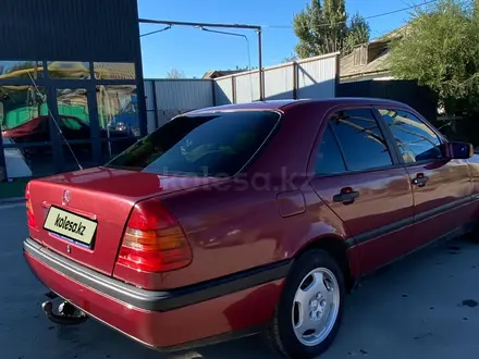 Mercedes-Benz C 200 1993 года за 1 900 000 тг. в Алматы – фото 2