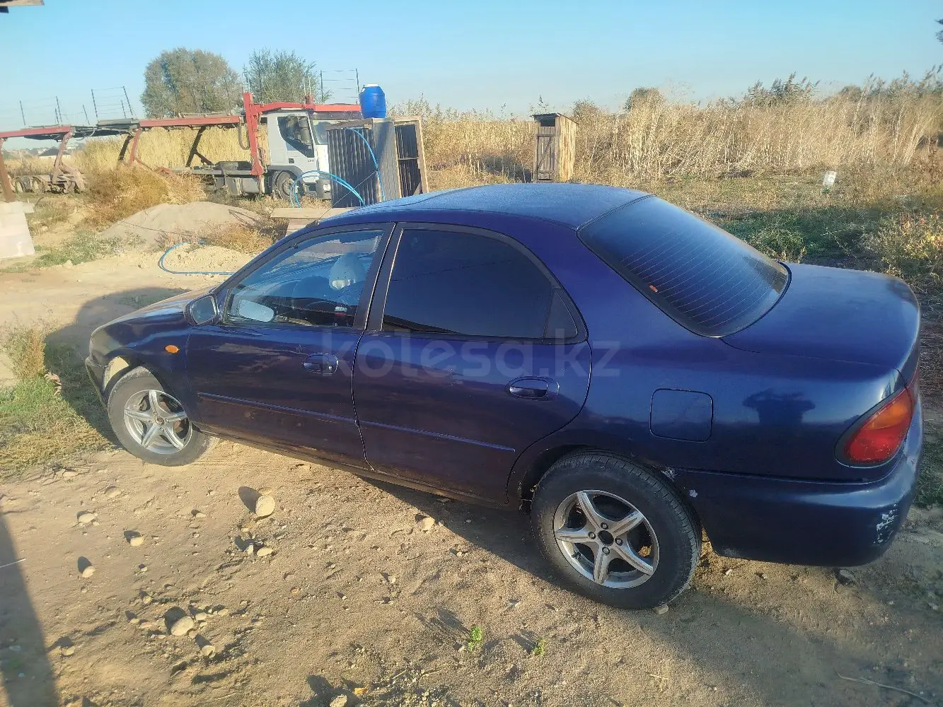 Mazda 323, 1997