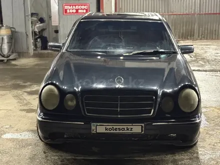 Mercedes-Benz E 230 1997 года за 1 700 000 тг. в Тараз