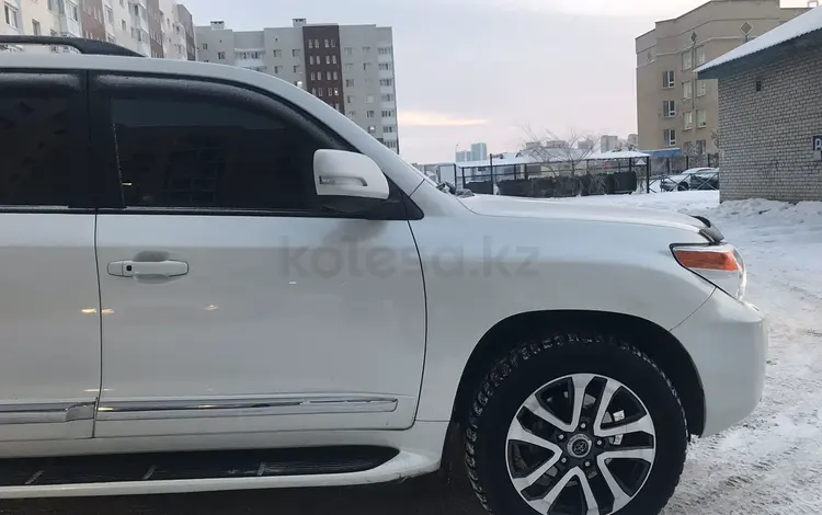 Авто Шторки Россия за 12 000 тг. в Астана