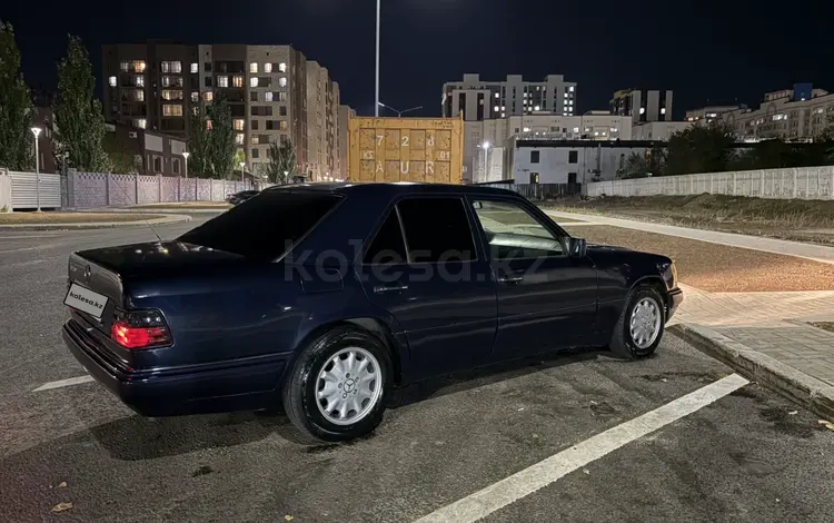Mercedes-Benz E 220 1994 годаүшін1 680 000 тг. в Астана