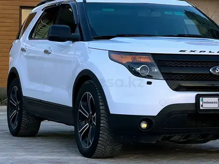 Ford Explorer 2014 года за 11 800 000 тг. в Актау – фото 9