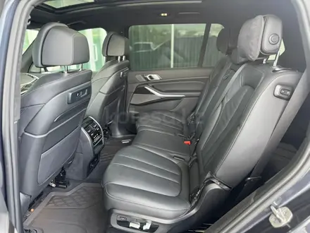 BMW X7 XDrive 40i 2021 года за 40 999 000 тг. в Алматы – фото 17