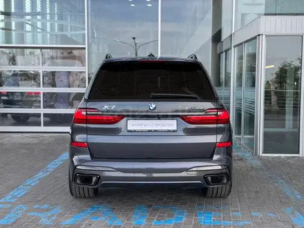 BMW X7 XDrive 40i 2021 года за 40 999 000 тг. в Алматы – фото 6