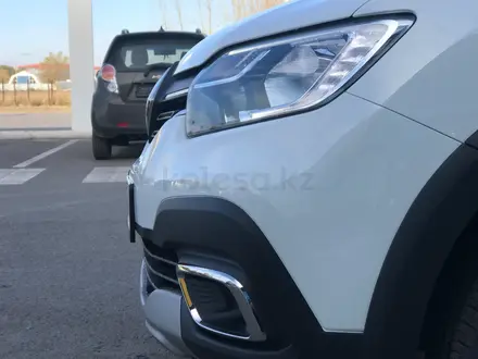 Renault Logan Stepway Life MT 2022 года за 8 829 000 тг. в Караганда – фото 18