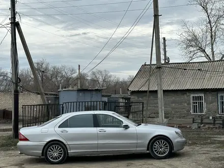 Mercedes-Benz S 320 2000 года за 2 400 000 тг. в Актобе