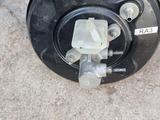 Вакуумный уселитель тормозов на Subaru за 35 000 тг. в Алматы – фото 4