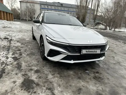Hyundai Elantra 2023 года за 10 000 000 тг. в Усть-Каменогорск – фото 2