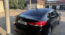 Hyundai Elantra 2018 года за 6 600 000 тг. в Алматы – фото 2