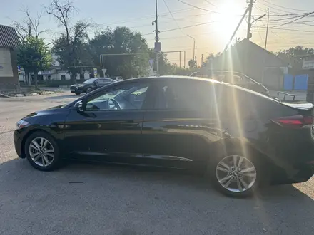 Hyundai Elantra 2018 года за 6 600 000 тг. в Алматы – фото 5