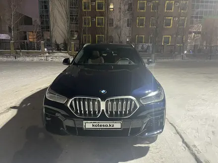 BMW X6 2022 года за 55 000 000 тг. в Астана