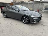 Hyundai Elantra 2024 года за 8 350 000 тг. в Алматы – фото 2