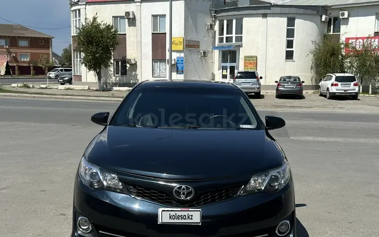 Toyota Camry 2013 года за 5 500 000 тг. в Атырау