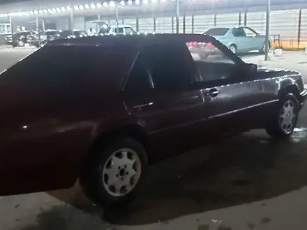 Mercedes-Benz E 200 1991 года за 1 500 000 тг. в Талдыкорган – фото 3