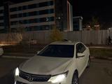 Toyota Camry 2017 года за 13 000 000 тг. в Астана