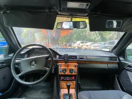 Mercedes-Benz E 230 1990 года за 2 150 000 тг. в Алматы – фото 2