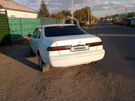 Toyota Camry 1997 года за 3 300 000 тг. в Семей