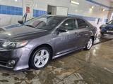 Toyota Camry 2013 годаүшін8 200 000 тг. в Актобе