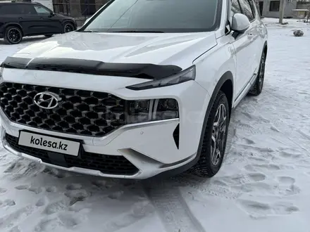 Hyundai Santa Fe 2023 года за 19 900 000 тг. в Астана