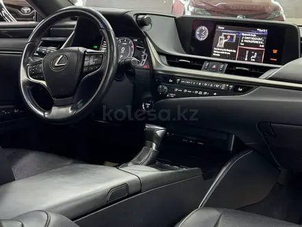 Lexus ES 300h 2018 года за 17 000 000 тг. в Алматы – фото 8