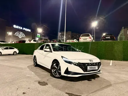 Hyundai Elantra 2021 года за 11 000 000 тг. в Актау