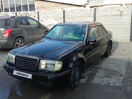 Mercedes-Benz E 280 1986 года за 2 100 000 тг. в Тараз – фото 5