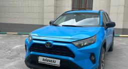 Toyota RAV4 2020 года за 14 300 000 тг. в Шымкент