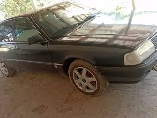 Audi 100