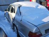 Mercedes-Benz E 200 1989 года за 550 000 тг. в Актобе – фото 5