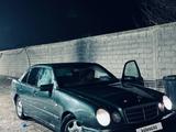 Mercedes-Benz E 320 1996 года за 2 400 000 тг. в Шымкент – фото 4