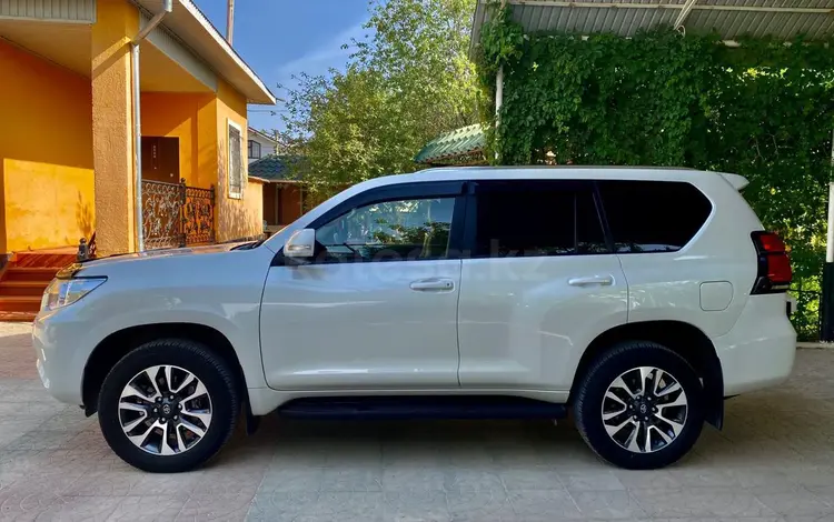 Toyota Land Cruiser Prado 2021 года за 27 000 000 тг. в Жанаозен