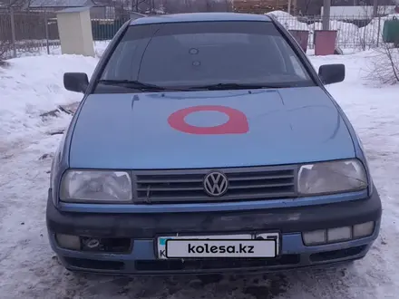 Volkswagen Vento 1993 года за 890 000 тг. в Уральск