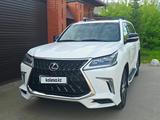 Lexus LX 570 2018 года за 44 500 000 тг. в Петропавловск