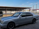 Mercedes-Benz E 320 1997 года за 3 000 000 тг. в Кызылорда – фото 5