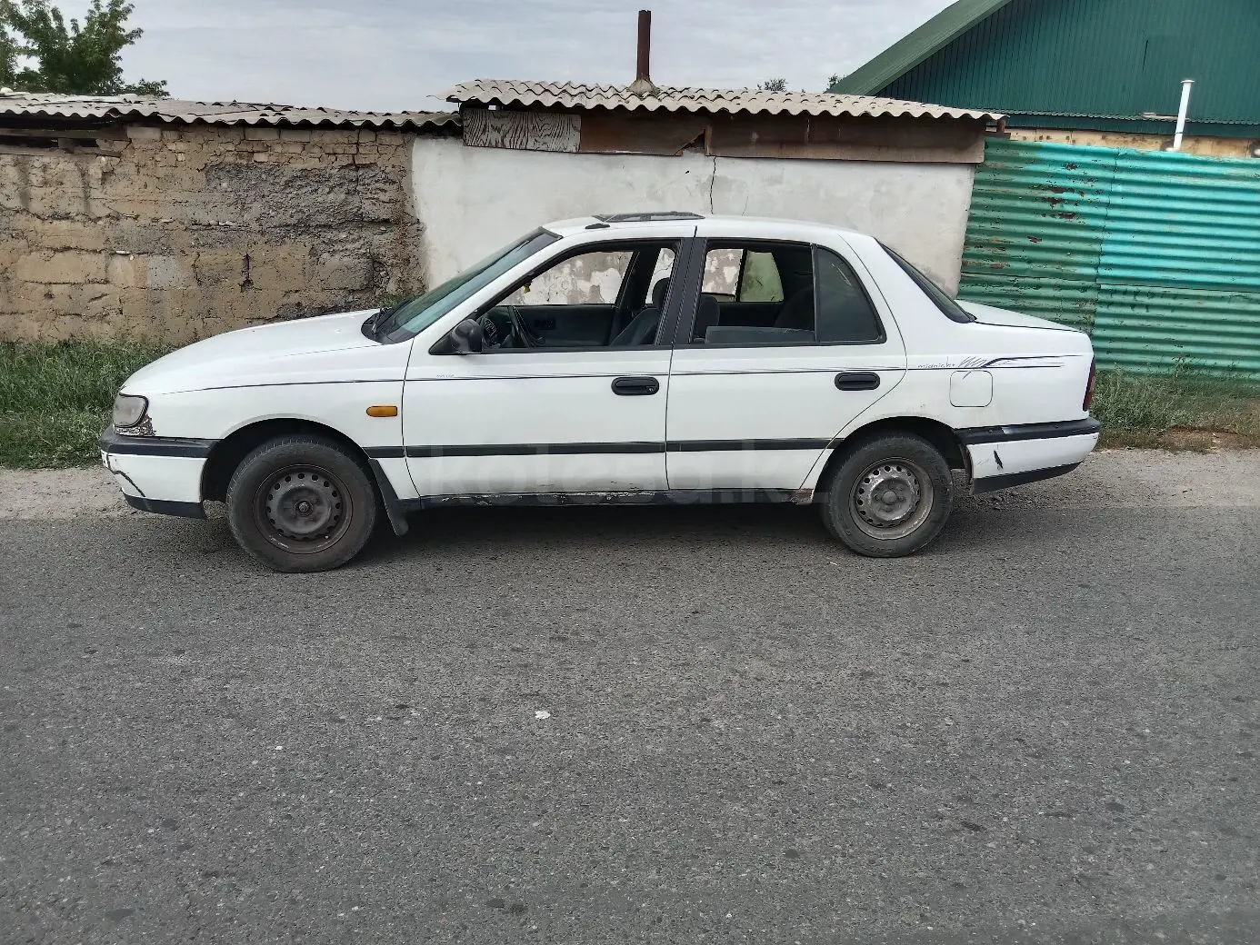 Nissan Sunny, 1991
