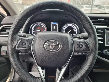 Toyota Camry 2019 года за 15 150 000 тг. в Актау – фото 9