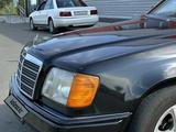 Mercedes-Benz E 200 1993 года за 1 700 000 тг. в Павлодар – фото 3