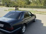 Mercedes-Benz E 200 1993 года за 1 700 000 тг. в Павлодар – фото 4