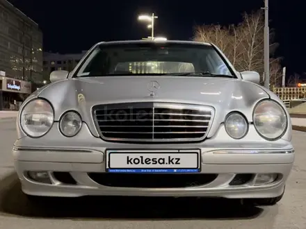 Mercedes-Benz E 320 2001 года за 7 500 000 тг. в Астана – фото 4
