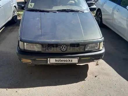 Volkswagen Passat 1992 года за 900 000 тг. в Уральск