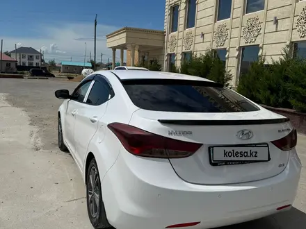 Hyundai Elantra 2013 года за 5 400 000 тг. в Атырау – фото 2