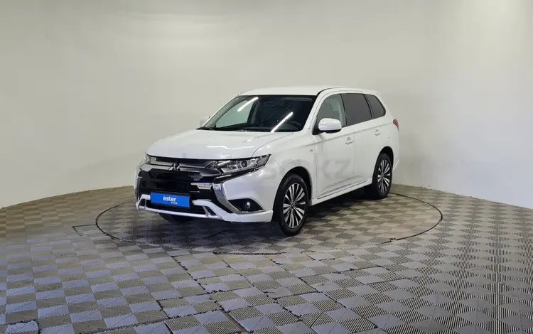 Mitsubishi Outlander 2022 года за 10 550 000 тг. в Алматы